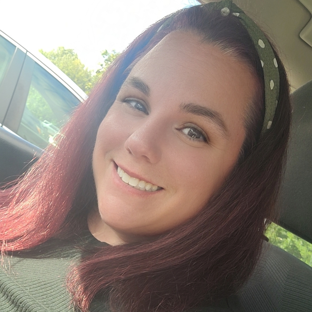 Meet your Posher, Angela